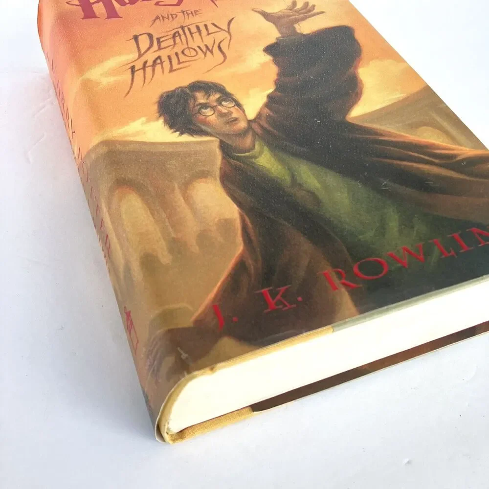 Harry Potter & The Deathly Hallows Hardcover 2007 First Edition 1st Print